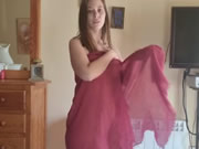 Cô gái Ả Rập ngực khủng nhảy khiêu khích